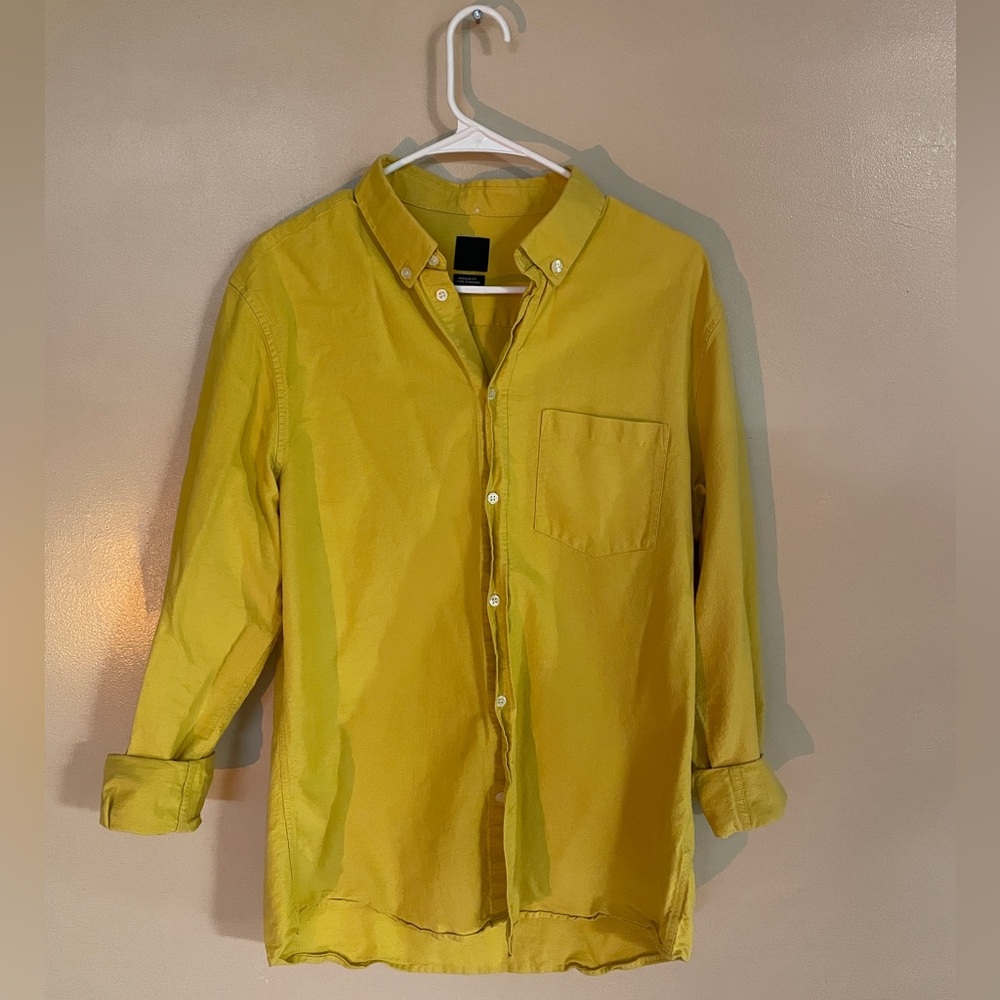 H&M men’s button down long sleeve shirt